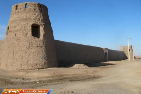 صدور سند شش دانگ برای قلعه تاریخی کریم آباد رشتخوار