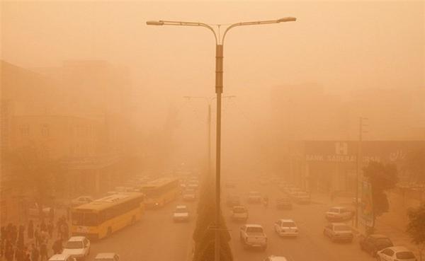 هوای شهر های غربی کرمانشاه بحرانی شد هوای شهر های غربی کرمانشاه بحرانی شد